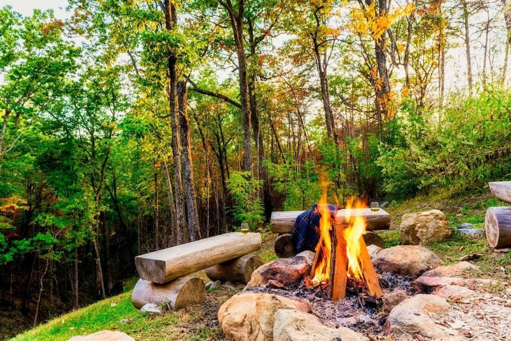 Nordic Mountain Modern Lodge - Family Friendly Luxury Cabin In Walden'S Ridge เซอเวียร์วีล ภายนอก รูปภาพ
