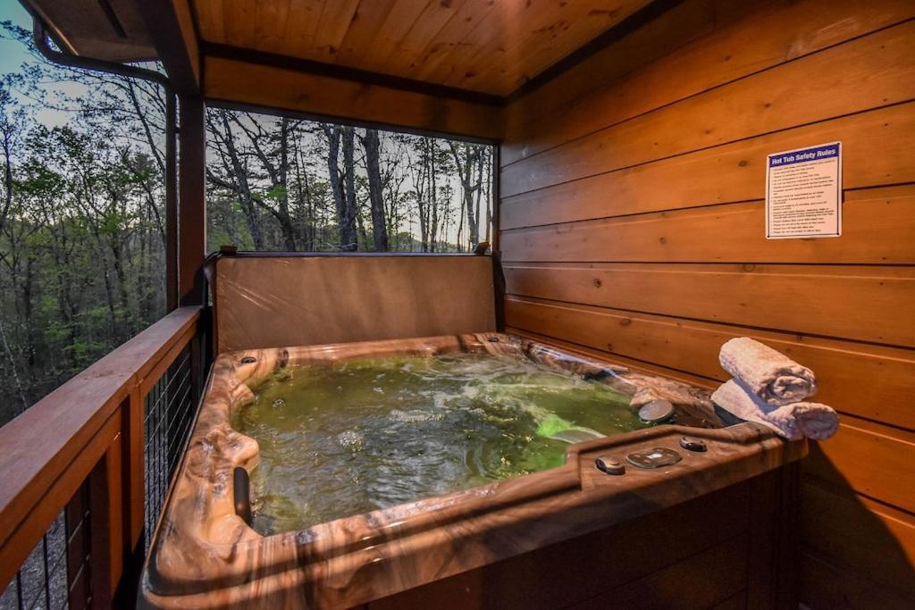 Nordic Mountain Modern Lodge - Family Friendly Luxury Cabin In Walden'S Ridge เซอเวียร์วีล ภายนอก รูปภาพ