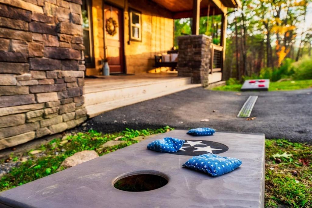 Nordic Mountain Modern Lodge - Family Friendly Luxury Cabin In Walden'S Ridge เซอเวียร์วีล ภายนอก รูปภาพ