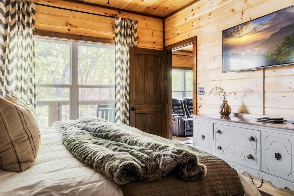 Nordic Mountain Modern Lodge - Family Friendly Luxury Cabin In Walden'S Ridge เซอเวียร์วีล ภายนอก รูปภาพ