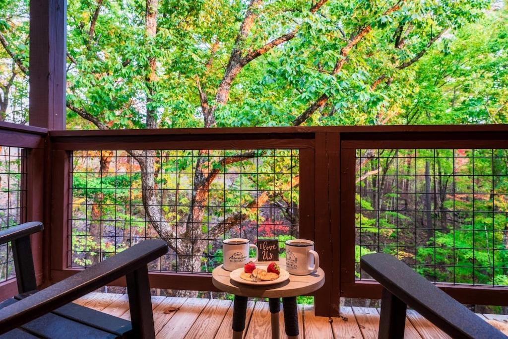 Nordic Mountain Modern Lodge - Family Friendly Luxury Cabin In Walden'S Ridge เซอเวียร์วีล ภายนอก รูปภาพ