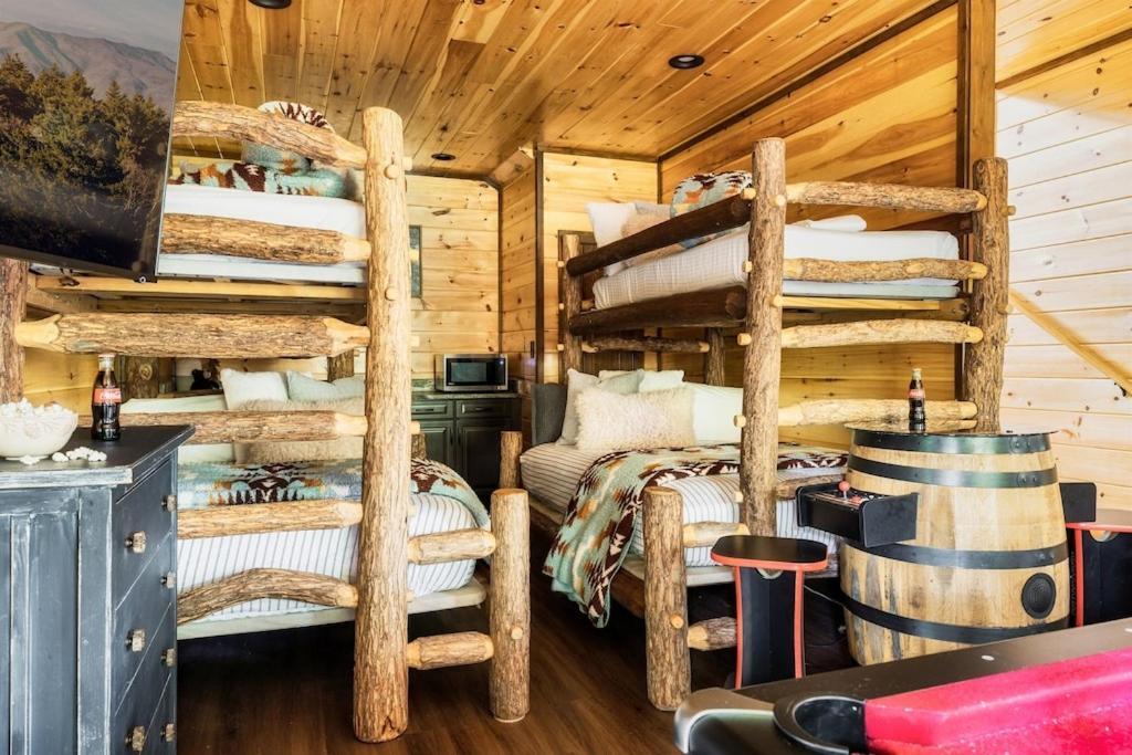 Nordic Mountain Modern Lodge - Family Friendly Luxury Cabin In Walden'S Ridge เซอเวียร์วีล ภายนอก รูปภาพ